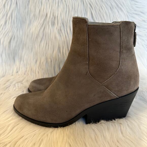 Eileen Fisher Peer Boot Shadow Taupe Suede Almond Toe Block Heel Ankle Bootie - Picture 7 of 14